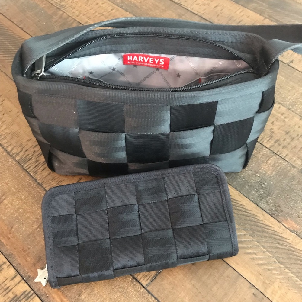 Harveys the original seatbelt bag and wallet